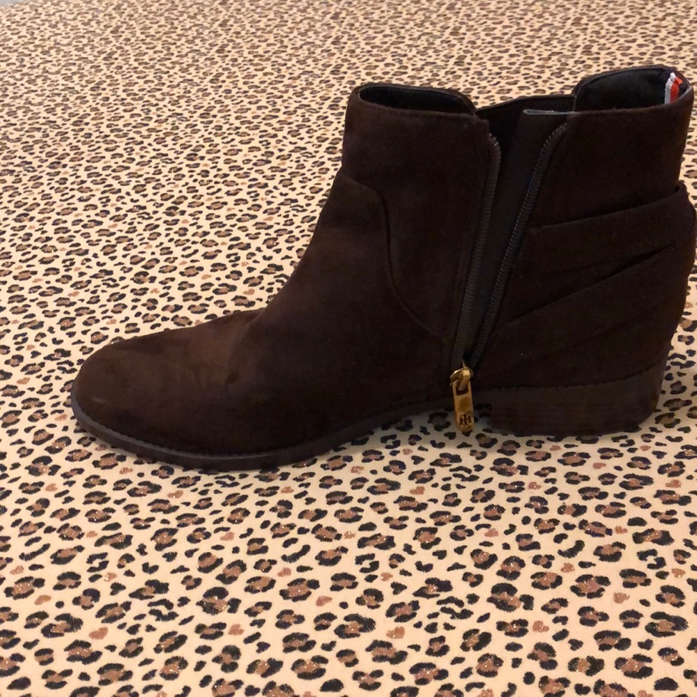 Choc booties - Picture 2 of 2